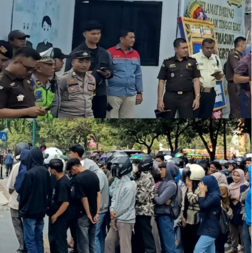Puluhan Mahasiswa AMP3RA Demo di Kejati Riau, Desak Usut Dugaan Pungli Ratusan Juta di SMKN 1 Kunto Darussalam